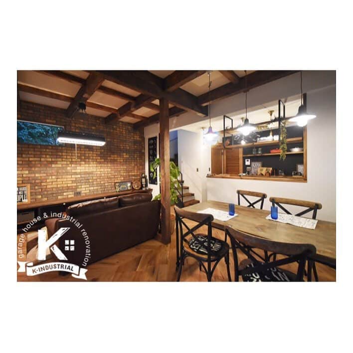 k-industrialのインスタグラム：「9月22日、23日と完成見学会を開催します(^^) ブルックリンスタイルの、男前な住宅♬ ブリックタイルにエイジング加工された木材等、見所が満載です(^^)v  予約制の見学会になりますので、お気軽にお問い合わせ下さい(^^) #暮らしを遊びにプロジェクト #kindustrial #ブルックリン  #インダストリアル  #ビンテージ  #ニューヨーク  #男前スタイル #インダストリアルデザイン  #ニューヨーカー #リノベーション  #ビンテージ  #ブルックリンスタイル  #カリフォルニアスタイル  #川口市  #埼玉県  #ハーレー #インテリア #川口市工務店 #完成見学会 #ブルックリカフェ」