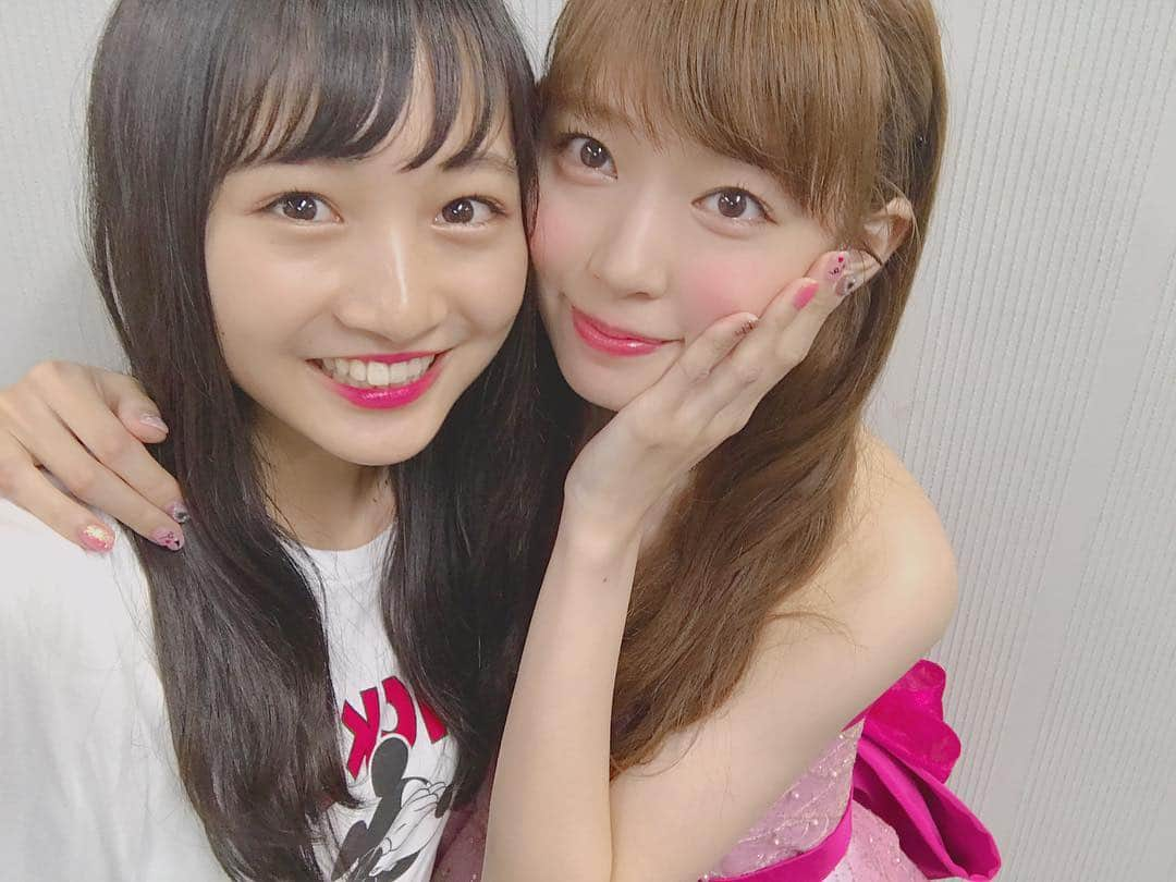 山本彩加さんのインスタグラム写真 - (山本彩加Instagram)「やっぱり世界一可愛い💗💗 . 久しぶりにお会いできて 直接お祝いを言えてよかったです🎂 . . みるきーさんからもSeventeenのお祝いをしていただきました！！ 本当にありがとうございます😭❤️ . . ご飯行きましょ🍽💕」9月21日 22時12分 - ayaka48_yanyan