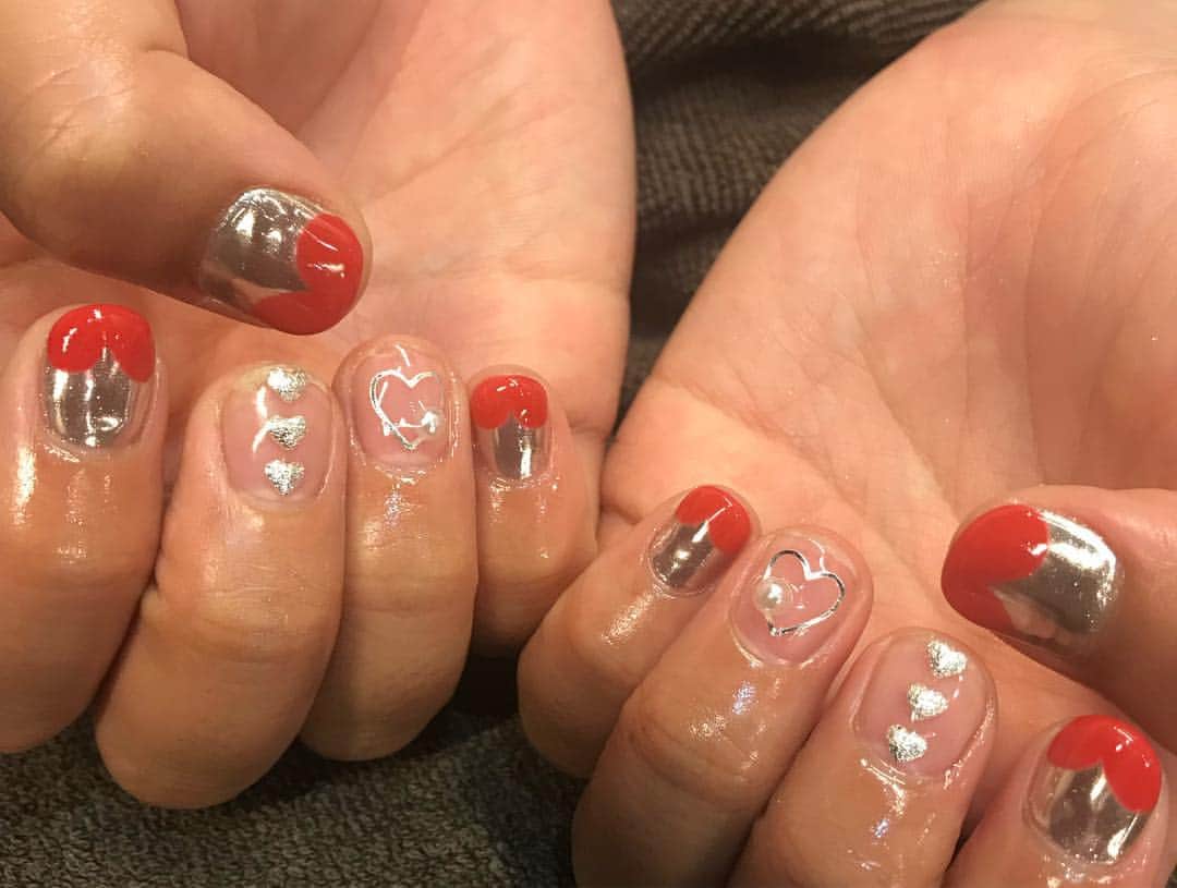 広野あさみのインスタグラム：「@snowangel_mag の撮影があったので  @corazon_celeb_de_nail へ💅✨ いつも綺麗に磨いてくださりありがとうございます^_^♡ コラゾンのネイルとまつエクはスノーボードしても取れにくいように頑丈に仕上げてくださるのでアクティブ女子にもってこいです💕 NAIL💅9,500 EYE 👀7,500」