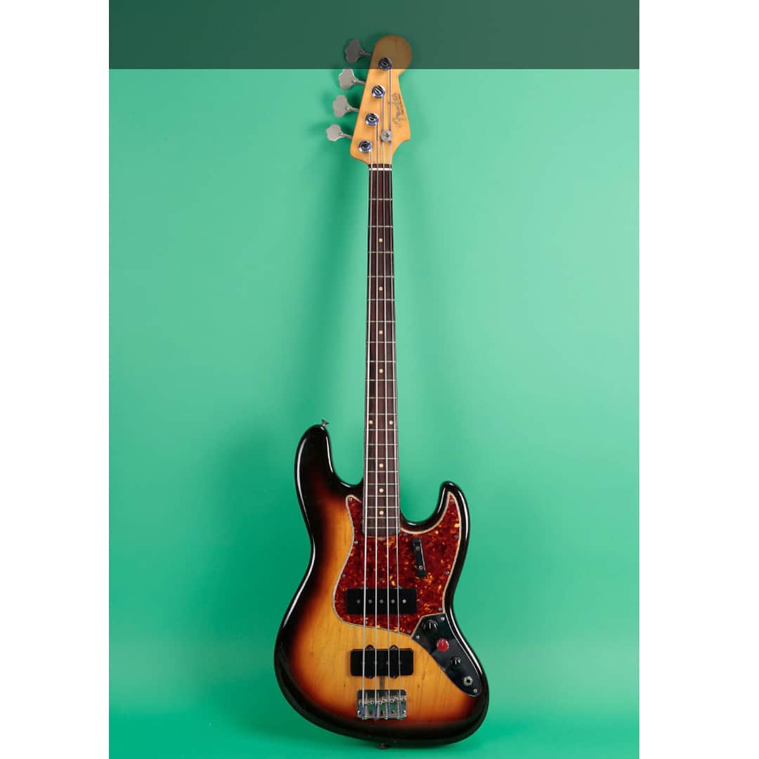 ハマ・オカモトさんのインスタグラム写真 - (ハマ・オカモトInstagram)「伝説の59年製 Fender Jazz Bassのプロトタイプが売りに出されている、、、🤮🤮🤮🤮🤮🤮🤮🤮🤮 #Fender #JazzBass」9月7日 13時51分 - hama_okamoto