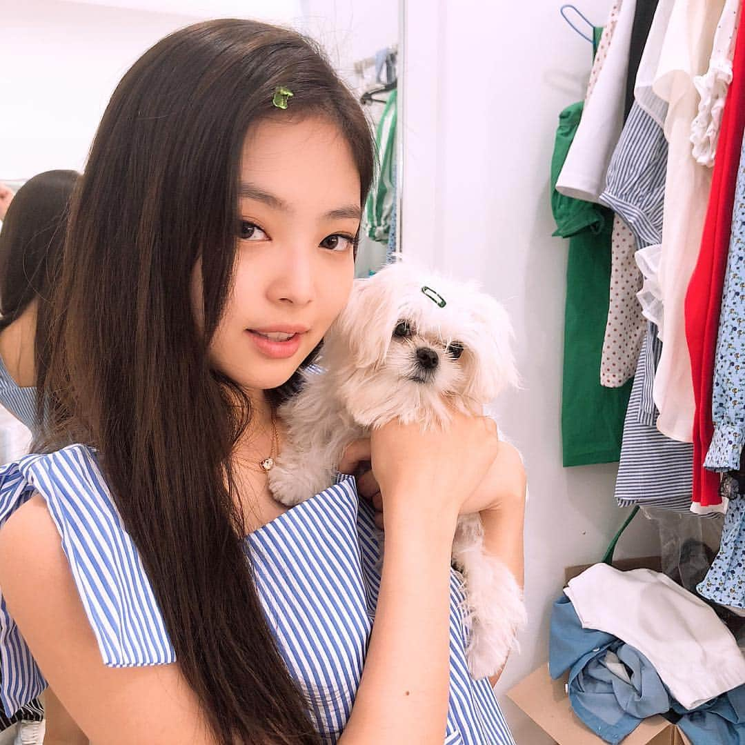 ジェニーさんのインスタグラム写真 - (ジェニーInstagram)「안냐세오 맹돌이에오」9月7日 16時06分 - jennierubyjane