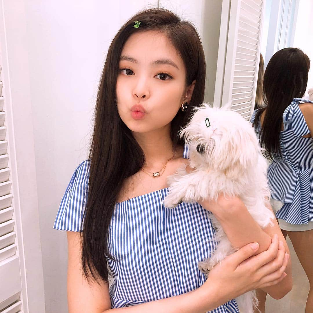 ジェニーさんのインスタグラム写真 - (ジェニーInstagram)「안냐세오 맹돌이에오」9月7日 16時06分 - jennierubyjane