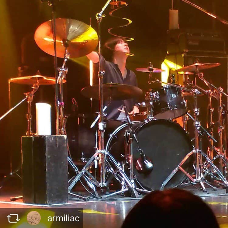 Miliのインスタグラム：「皆様お待たせいたしました！  双島乳業 presents Mili Live Tour 2018「Mommy,where’s  left hand again?」 Instagramコンテスト！発表致します！  まずは吉田翔人賞！  #projectmili #mililive2018sp」