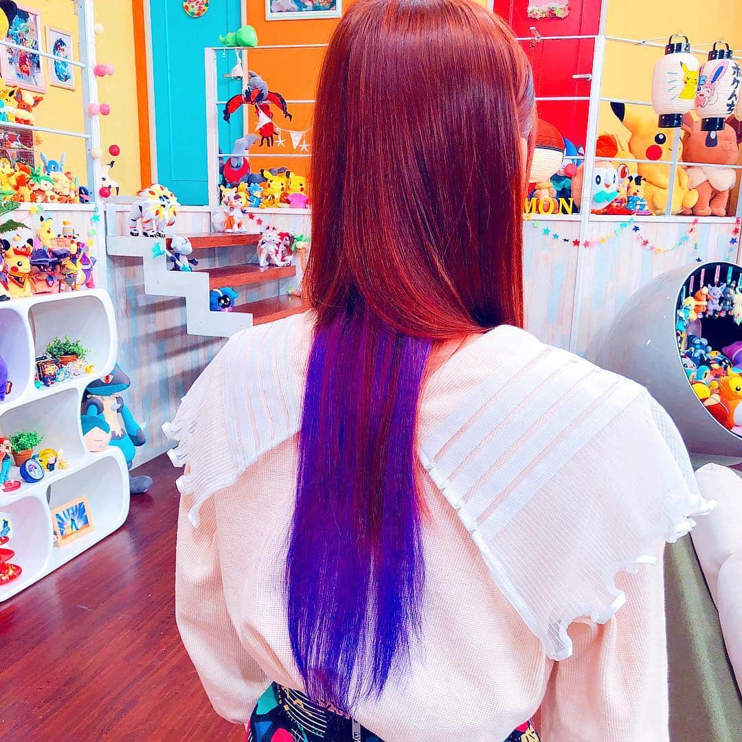 中川翔子さんのインスタグラム写真 - (中川翔子Instagram)「インナーカラーで、紫が入りました。期間限定だそうです… 11月2日から公開のマーベル映画「ヴェノム」、是非ご覧ください。 #中川翔子 #しょこたん #ヴェノム #マーベル #haircolor #hairstyle #ヘアメイク」9月7日 20時38分 - shoko55mmts