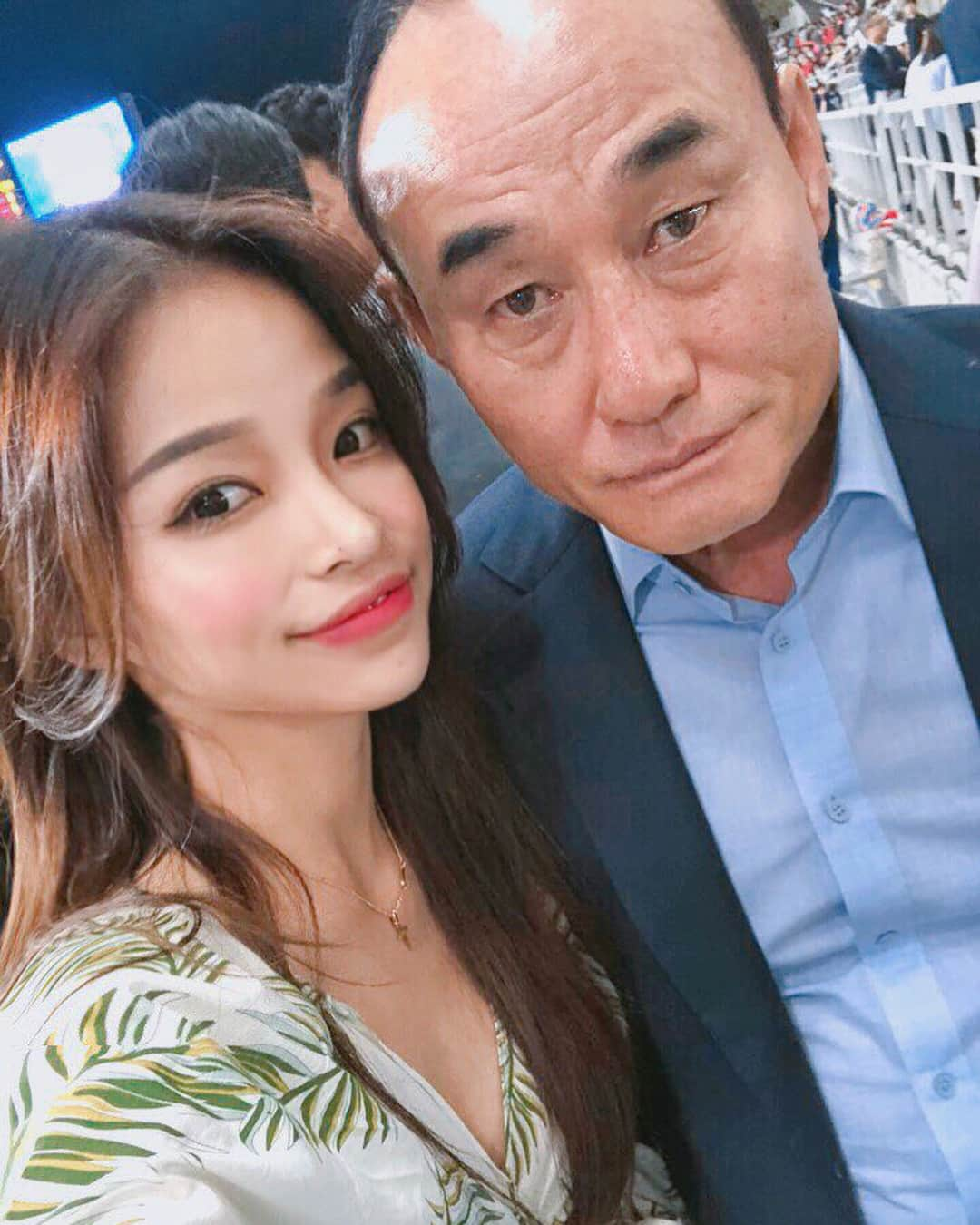 カン・ギョンミンさんのインスタグラム写真 - (カン・ギョンミンInstagram)「🇰🇷대한민국 vs 코스타리카  태어나서 경기 직관 처음했어용,,♥️ 김학범 감독님도 이영표선수도 보고 ㅠ  ioi 소혜님도 보고 😭💕 오늘 VIP 에서 직관 하게 해주신 강우오빠 , 대표늼 쵝오👏🏻👍🏻 굠민 축구덕이 될게요 ^-^!⚽️」9月8日 0時39分 - kkmmmkk