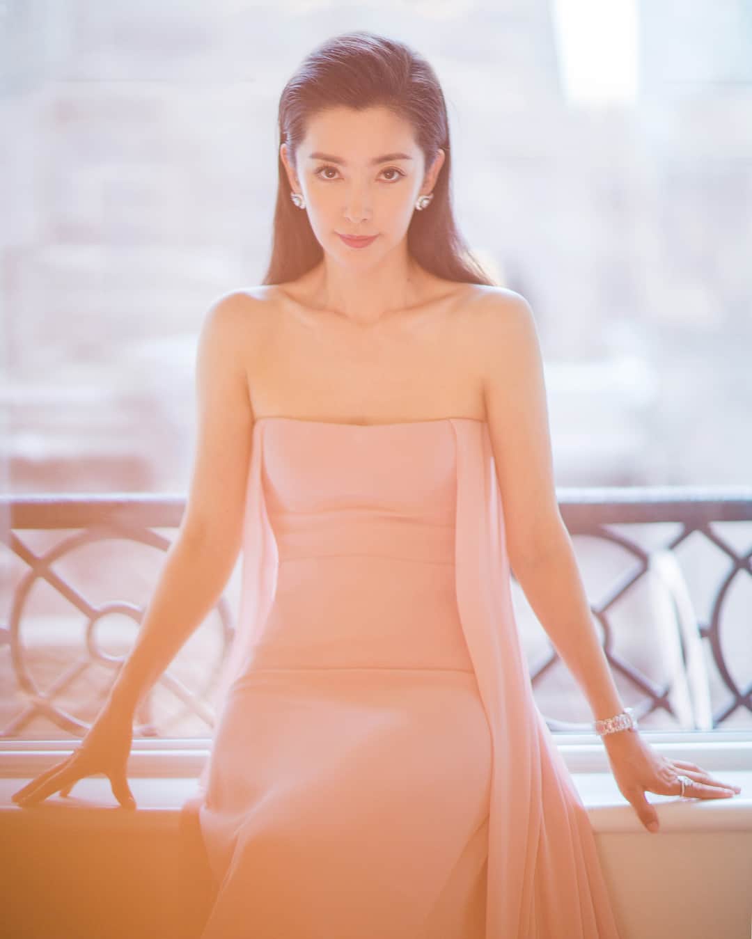 リー・ビンビン（Li Bingbing）さんのインスタグラム写真 - (リー・ビンビン（Li Bingbing）Instagram)「#RL50 #ralphlauren #NYFW  @ralphlauren  Going out for the show 💗」9月8日 11時20分 - libingbing