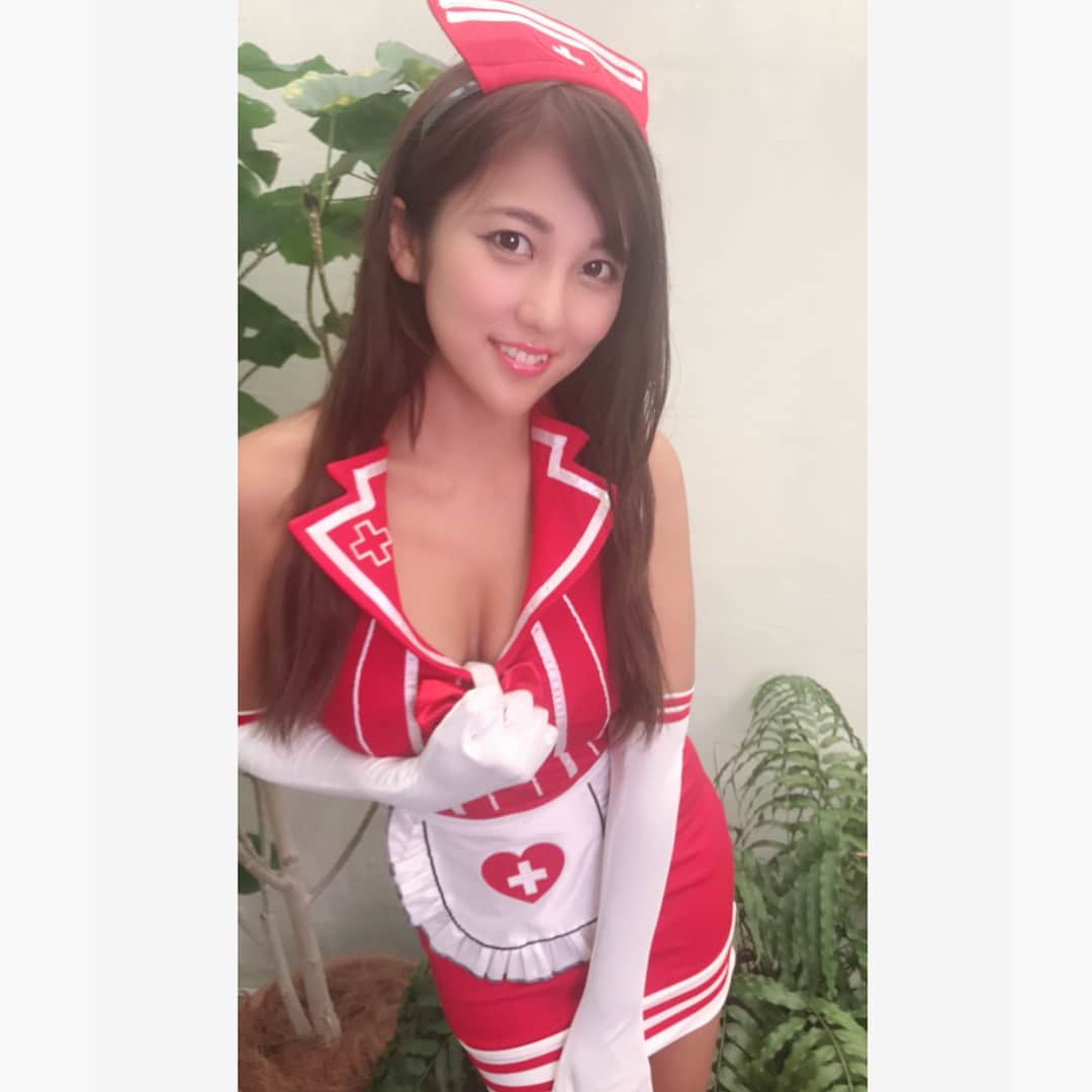 神谷麻美さんのインスタグラム写真 - (神谷麻美Instagram)「#ハロウィン 🎃👻🍭🍬💜早めの💕 #ナース ♥️💖💕」9月8日 16時38分 - asamice428