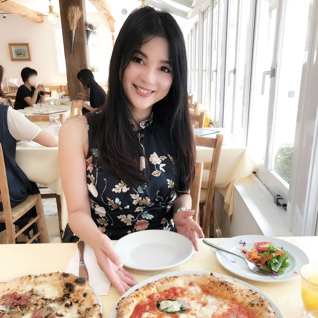 加藤美佐子さんのインスタグラム写真 - (加藤美佐子Instagram)「たまにはピザのランチも♡ シラスピサが美味しかった♡  #ランチ #lunch #南青山 #japan #tokyo #ピザ #pizza #ナプレ #ナプレ南青山 #表参道」9月8日 23時37分 - misako.kato