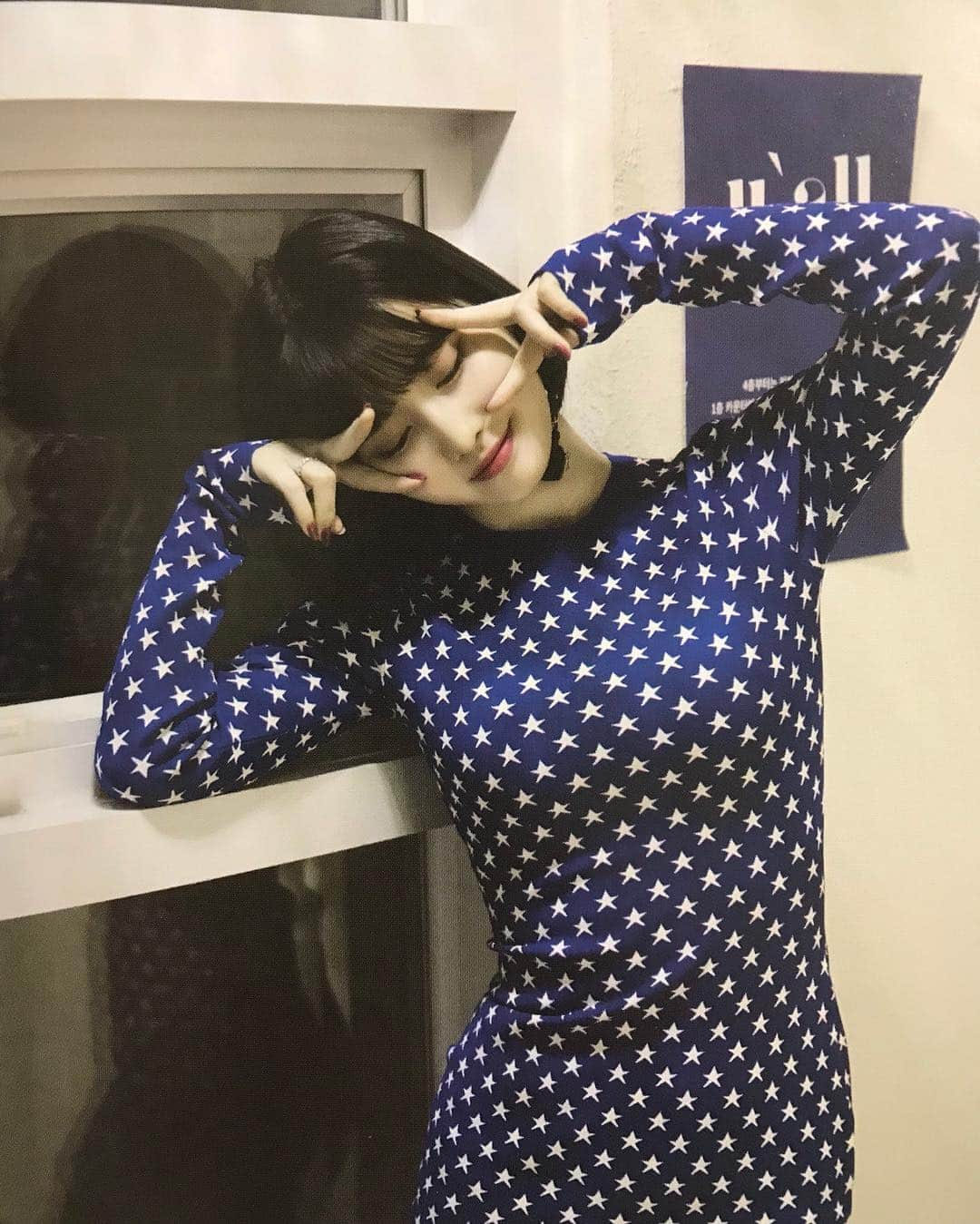 モモさんのインスタグラム写真 - (モモInstagram)「♡ [Scan] #모모 - 180908 What Is Love? Monograph Scans #트와이스 #모모 #平井もも #もも #TWICE © twice_advance」9月8日 21時27分 - momojype