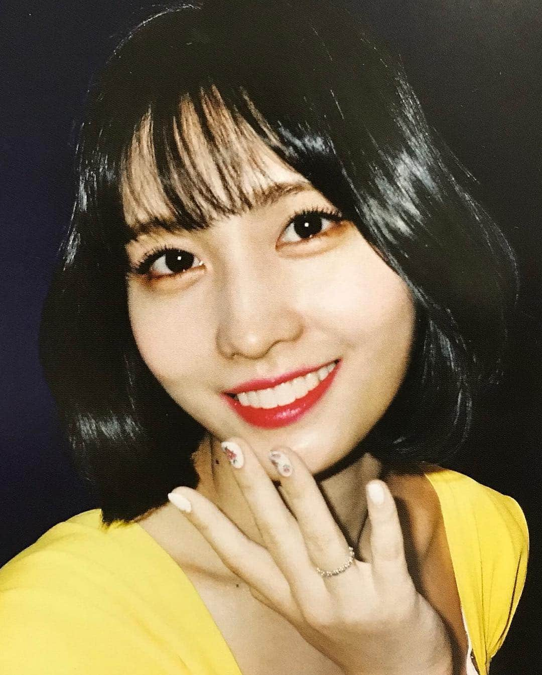 モモさんのインスタグラム写真 - (モモInstagram)「♡ [Scan] #모모 - 180908 What Is Love? Monograph Scans #트와이스 #모모 #平井もも #もも #TWICE © twice_advance」9月8日 21時27分 - momojype