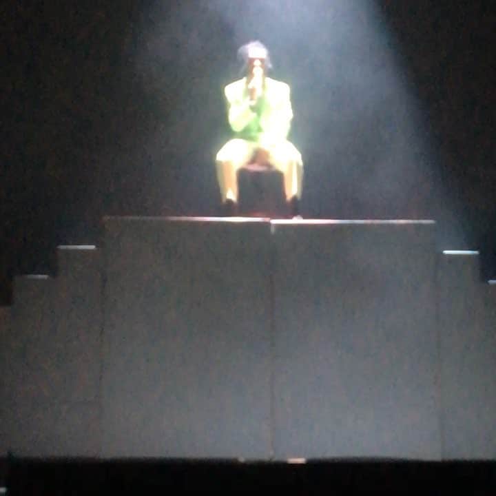 ミゲルのインスタグラム：「I love LOVE LOVE when @Miguel directs shit on stage. It’s art in motion and reminds you, YOU are seeing a one of a kind show... a glimpse in the artistic mind and you are permitted to live in the moment with him. I’ll never get tired of live shows... you can go to every one and there will still be something new and different EVERY NIGHT.  #miguel #miguelunlimited #migueljontelpimentel #girlinthewildhearttee #pussyismine *original content*」