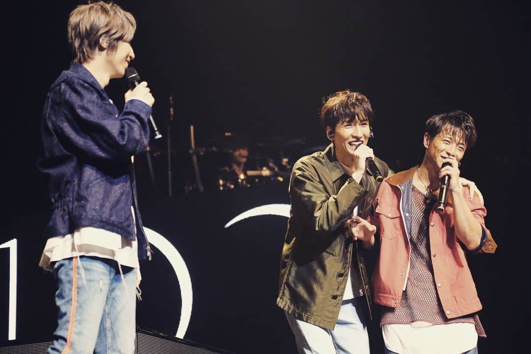 w-inds.さんのインスタグラム写真 - (w-inds.Instagram)「「w-inds. LIVE TOUR 2018 “100”」﻿ LIVE DVD/Blu-ray 2018.12.12 発売決定！﻿ ﻿ ●初回盤DVD [2枚組] +2CD　豪華デジパック仕様﻿ 【特典映像】Documentary of w-inds. LIVE TOUR 2018 "100": Side A(仮)﻿ 【特典CD】2018.09.07東京国際フォーラム ツアーファイナル公演を音源化したライブCD﻿ ﻿ ●通常盤Blu-ray [1枚組]﻿ 【特典映像】 Documentary of w-inds. LIVE TOUR 2018 "100": Side B(仮)﻿ ﻿ ●通常盤DVD [2枚組]﻿ 【特典映像】 Documentary of w-inds. LIVE TOUR 2018 "100": Side B(仮)﻿ ﻿ ※詳細は順次発表﻿ ﻿ 【今年も香港公演開催決定！﻿】﻿ w-inds. LIVE TOUR 2018 “100” in Hong Kong﻿﻿﻿ will be held at Kitec-Star Hall﻿﻿﻿ December 8th, 2018﻿﻿﻿ ﻿ #w_inds #100onehundred #livetour #livevideo #livephotography #livephoto #tokyokokusaiforum」9月9日 20時41分 - w_indsofficial