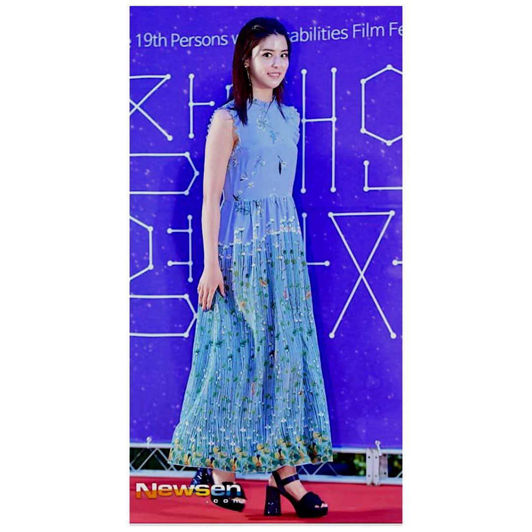 藤井美菜さんのインスタグラム写真 - (藤井美菜Instagram)「. 「第19回障害者映画祭」の開幕式に参加させていただきました。開幕作品の”The Silent Child”、深く考えさせられました。 “제19회 장애인 영화제 “ 개막식에 참석했습니다.개막작 “소리 없는 아이”, 깊게 생각을 하게됬습니다.  #映像#영상#movie#제19회장애인영화제 #redvalentino」9月9日 23時27分 - fujii_mina_0715