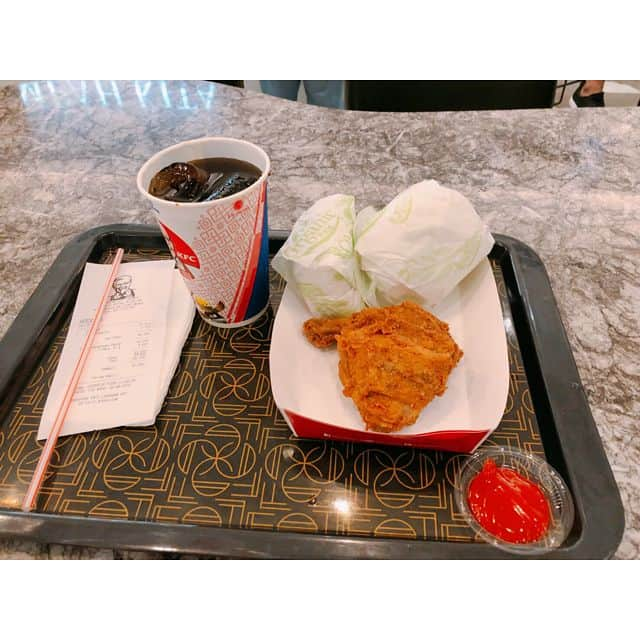 小栗有以さんのインスタグラム写真 - (小栗有以Instagram)「インドネシアで食べたご飯やスイーツの写真を…✨😆 #インドネシア #グルメ #ご飯 #スイーツ」9月10日 18時12分 - yuioguri_1226