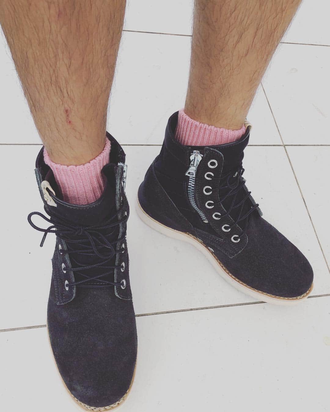 つるの剛士さんのインスタグラム写真 - (つるの剛士Instagram)「おニューブーツ。 ゴキゲンだっぜぇ〜  #visvim のブーツ3足目。お気に入り #vibram #靴の日」9月11日 16時15分 - takeshi__tsuruno