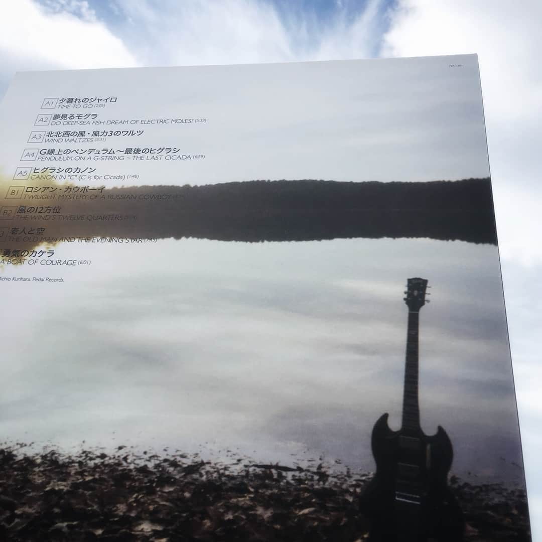BORISさんのインスタグラム写真 - (BORISInstagram)「Michio Kurihara 「SUNSET NOTES」2005年に @pedal_records からCDでリリースされた栗原道夫氏の初ソロアルバムが、先頃ヴァイナルにて再発されました。9/22の会場でも販売します。素晴らしいメロディが沢山詰まった作品です。未聴の方、また既にCDをお持ちの方も是非手に取ってみて下さい。なお、9/22のチケットは前売りが好調で残りが少なくなっています。お早目にどうぞ。 ・  Michio Kurihara "SUNSET NOTES" .  The first solo album of Michio Kurihara released on CD from @ pedal_records in 2005 was reissue in the vinyl. This will also be sell at the venue on September 22. It is a work full of wonderful melodies. If you are not listening, or you already have a CD, please take it. In addition, the tickets on September 22 are pre-sales well and the rest is getting less.  #borisheavyrocks #borisdronevil #michiokurihara #新代田fever」9月11日 19時02分 - borisdronevil