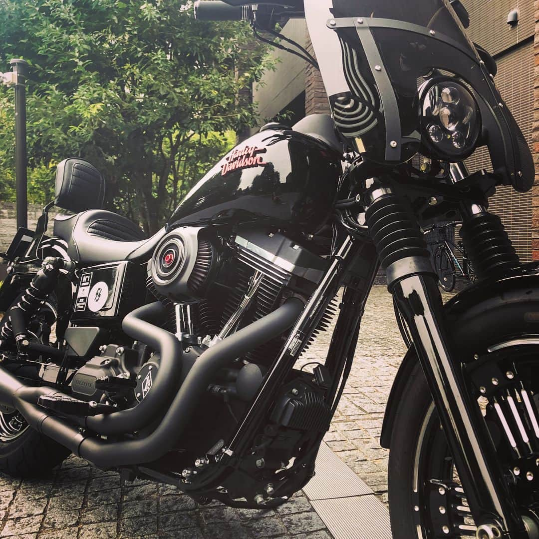 RED RICEさんのインスタグラム写真 - (RED RICEInstagram)「バイクちょいとカスタムしてみた😎👍 #湘南乃風  #redrice #harleydavidson  #ハーレーダビッドソン」9月11日 21時15分 - redrice134