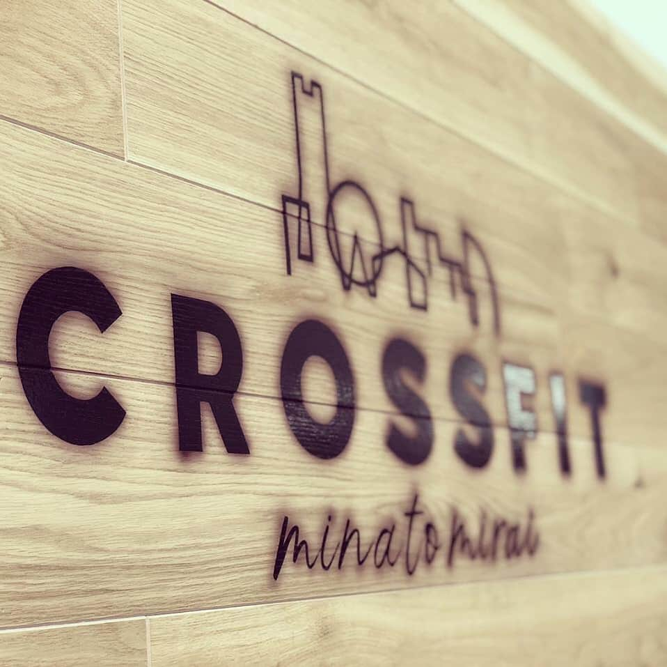 松田丈志さんのインスタグラム写真 - (松田丈志Instagram)「プレオープンまであと3日🏋️‍♂️ @crossfitminatomirai  随時体験は受け付けてますので、HPでスケジュール確認して、infoにメールして下さいね✌️ https://crossfitminatomirai.com  明日は朝「スッキリ」の生放送2時間半、 午後はニッポン放送の「レオなるど」生放送3時間とあります👍 初ラジオパーソナリティー楽しみです📣」9月11日 21時32分 - tkc001