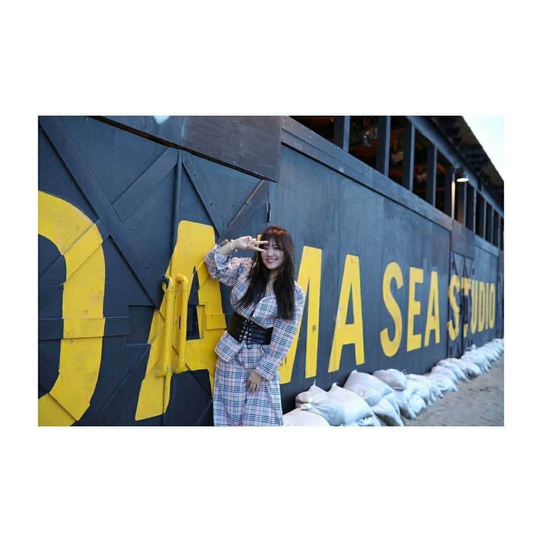 永井日菜のインスタグラム：「OTODAMA. #otodama #海 #live #ソロ #永井日菜 #hina #🎤」
