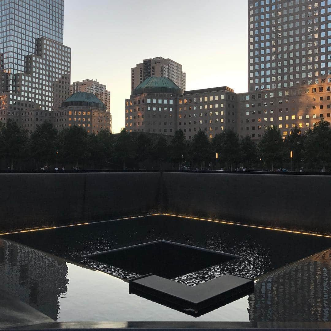 入江陵介さんのインスタグラム写真 - (入江陵介Instagram)「9.11 #911 #neverforget #nyc  昨年行ったNY アメリカ同時多発テロから17年 二度と同じことがこの地球で起きませんように。  自然災害が多いこの頃 いくら備えていても備えきれない事もたくさんある 一日も早い復興をただただ祈り、自分が今できる事を精一杯したい  目の前にある事を大切に 目の前にいる人を大切に 後悔のない１日を過ごしたい」9月11日 23時11分 - ryosuke_irie