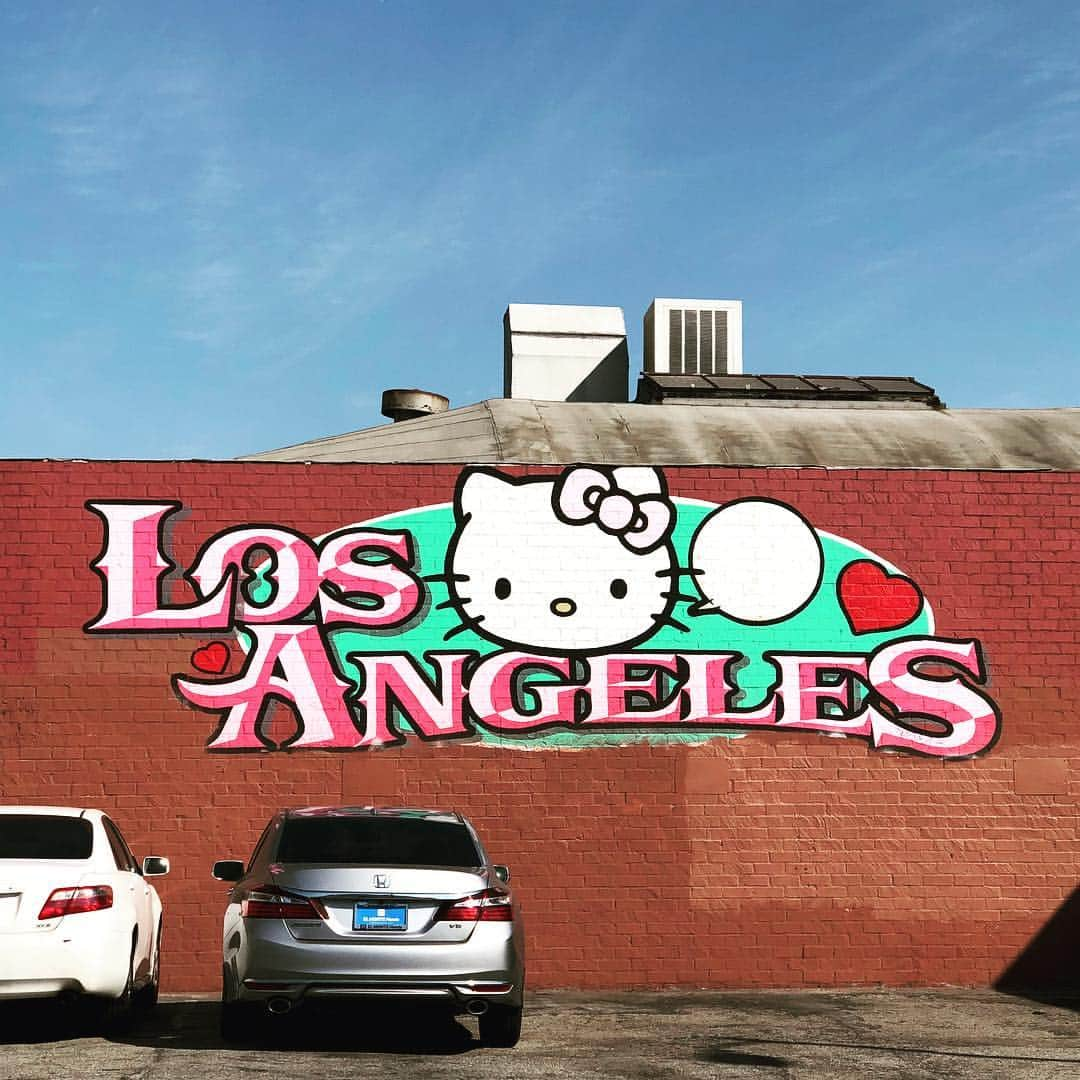 野久保直樹さんのインスタグラム写真 - (野久保直樹Instagram)「Hello kitty ❣️ #LA #downtown #graphic #art #hellokitty #instagood」9月12日 6時08分 - naoki_nokubo