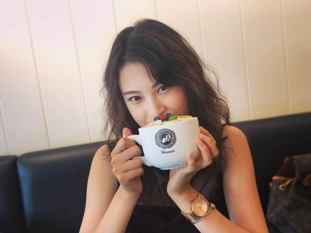 梶川永遠のインスタグラム：「ここのアサイーボウル最高に美味しかった💋 毎朝食べたいワ ・ ・ ・  #islandvintagecoffee #アサイーボウル #morning #breakfast #tokyo #東京カフェ」