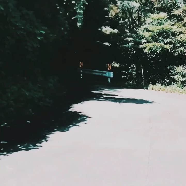 舟生 侑大のインスタグラム：「さよなら夏  #高知県 #四万十川 #沈下橋 #擬似ツーリング」