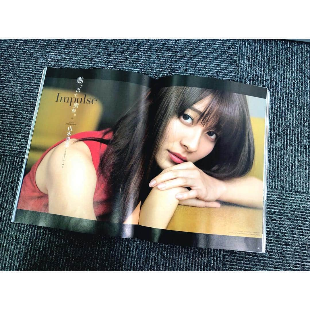 山本里菜さんのインスタグラム写真 - (山本里菜Instagram)「今日発売のblt graph.に 特集を組んでいただきました🙇‍♀️⭐️ 慣れない撮影にたじたじでした。 でもスタッフさんカメラマンさんスタイリストさん、皆さんのお陰で本当に楽しい時間になりましたし、そして何より素敵な作品に仕上げていただきました😭✨ 嬉しい限りです。 10ページにも渡って私にページを使って下さいました(>_<)あぁ、、感謝です、、 よかったらぜひ皆様に見て頂けると嬉しいです☺️ありがとうございました！  #blt #雑誌 #撮影 #大切な記念になりました #ありがとうございます」9月12日 14時12分 - rinayamamoto_0622