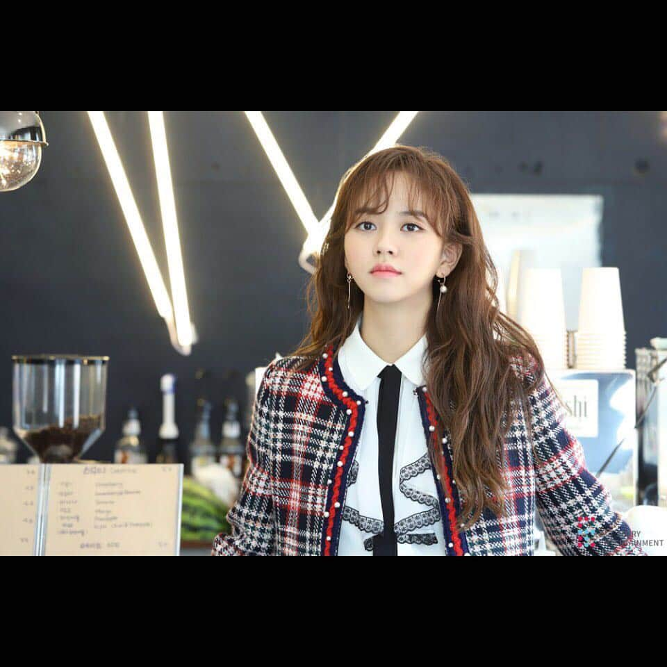 キム・ソヒョンさんのインスタグラム写真 - (キム・ソヒョンInstagram)「F/W 🍂」9月12日 14時12分 - wow_kimsohyun