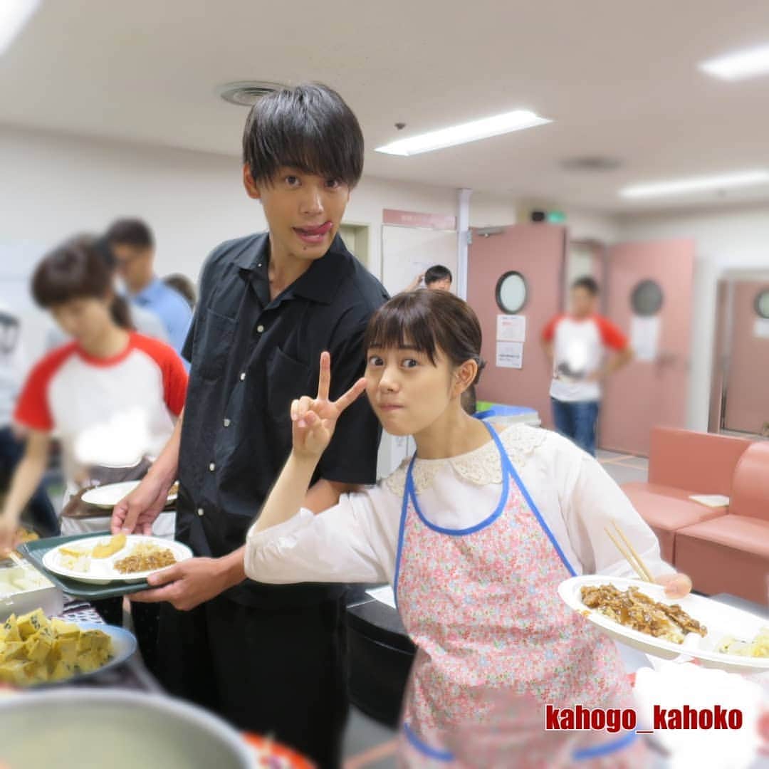 日本テレビ「過保護のカホコ」のインスタグラム：「脚本の遊川さんからのケータリング🍴 ごちそうさまでしたー！  #過保護のカホコ2018ラブアンドドリーム  #高畑充希 #黒木瞳 #竹内涼真 #時任三郎 #星野源 #FamilySong」