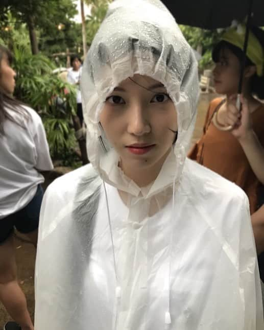 藤村聖子さんのインスタグラム写真 - (藤村聖子Instagram)「. . 悲劇ドン！☔️ . . . #どしゃ降り#雨#ootd #ディズニー #夕方から大雨に降られて大惨事 #お気に入り#dickies #お気に入り#ミッキーtシャツ#ut #お気に入り#スタンスミス #もれなくびしょ濡れ #雨強すぎて笑った #笑うしかなかった #これはこれでいい思い出 #おやすみなさい」9月12日 23時13分 - shoko_fujimura