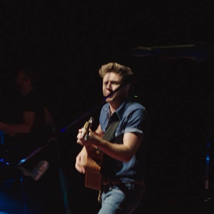 ナイル・ホーランのインスタグラム：「Filmed this one at the Greek Theatre in LA. Watch the video for ‘Finally Free’ from @Smallfootmovie. (Link in bio)」