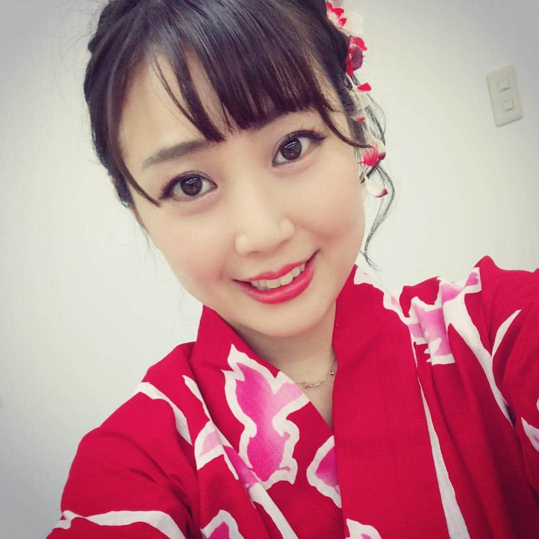 高橋沙織さんのインスタグラム写真 - (高橋沙織Instagram)「夏が終わる...今年最後の浴衣姿でとある撮影しました♪また告知します♪ ラジオ関西「寺谷一紀のまいど！まいど！」の番組公式インスタでインスタ選手権してます！こちらの方もアルミカン高橋にイイネお願いします〜 https://www.instagram.com/maidomaido558/?hl=ja #アルミカン #アルミカン高橋 #浴衣」9月13日 10時06分 - arumikan_saorin