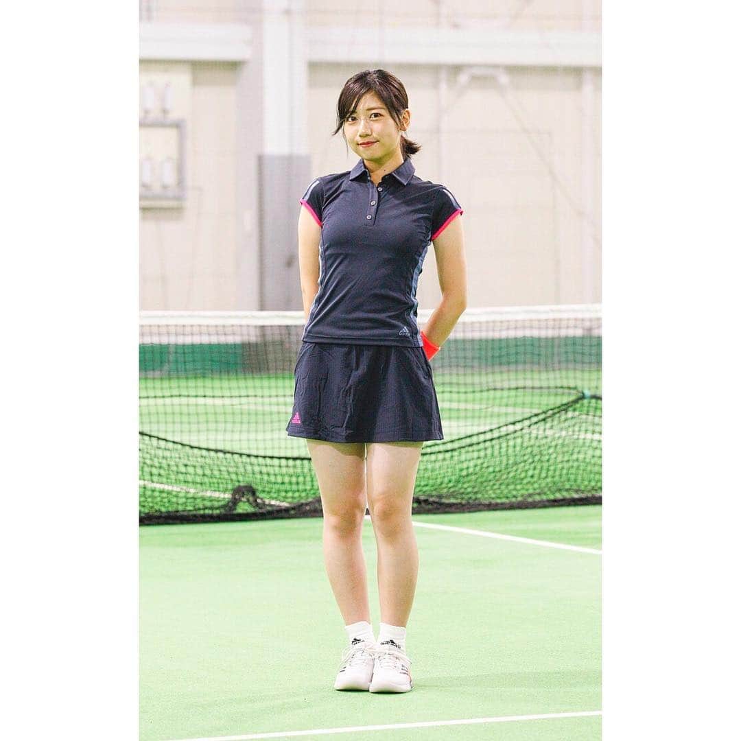 佐々木ゆめのインスタグラム：「#大坂なおみ 選手 #全米オープンテニス  #優勝 おめでとうございます！！ テニスを頑張っている私としては、この優勝という快挙が“もっと上手になりたい”というモチベーションになっています😊 あと新しい #テニスウェア #テニスシューズ が大坂選手モデルなことも、“恥ずかしくないプレイを”との思いにもなっています。 . ちなみに #大坂選手モデル シューズ[adizero UBERSONIC 3]ですが、 まだアディダスショップ、もしくはヴィクトリアさんになら在庫が多少あるかも…🤔！とてもフィット感が良いですよ👟 . . I'm practicing tennis ただ今、テニスを練習中…。 Please feel free to follow me. . . #NaomiOsaka #アディダス #adidas #全米オープン #ラケット #tennis #HEAD #racket #サークル #Djokovic #ジョコビッチ #ズベレフ #USOpen #tennisplayer #Tennis_wear #invitation #legend #테니스 #网球 #スポル品川大井町 #ミスキャン #凱旋 #テニス  Thank you all for your comments!」