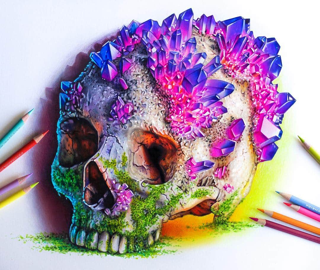 Morgan Davidsonのインスタグラム：「Crystal skull drawing, Prismacolor premier colored pencils with a prismacolor brush tip marker base on Strathmore Bristol smooth paper. This study was based off of @jackofthedust’s amazing sculpture! You should definitely be following him if you aren’t already! Also, If you missed my process on this drawing the story is saved on my page 🙌🏼💕」