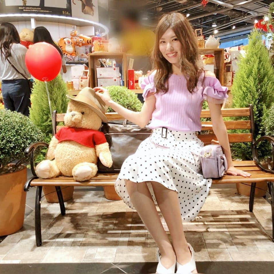 のインスタグラム：「#プーと大人になった僕 ﻿ ﻿ 吹き替えと字幕どっちでみようかな🎈🐻🍯﻿ ﻿ ﻿ ﻿ 夏写真まだあるから早く投稿しないとー😳💦﻿ ﻿ ﻿ ﻿ #プーさん #橘ゆりか #はちみつたべたいな」