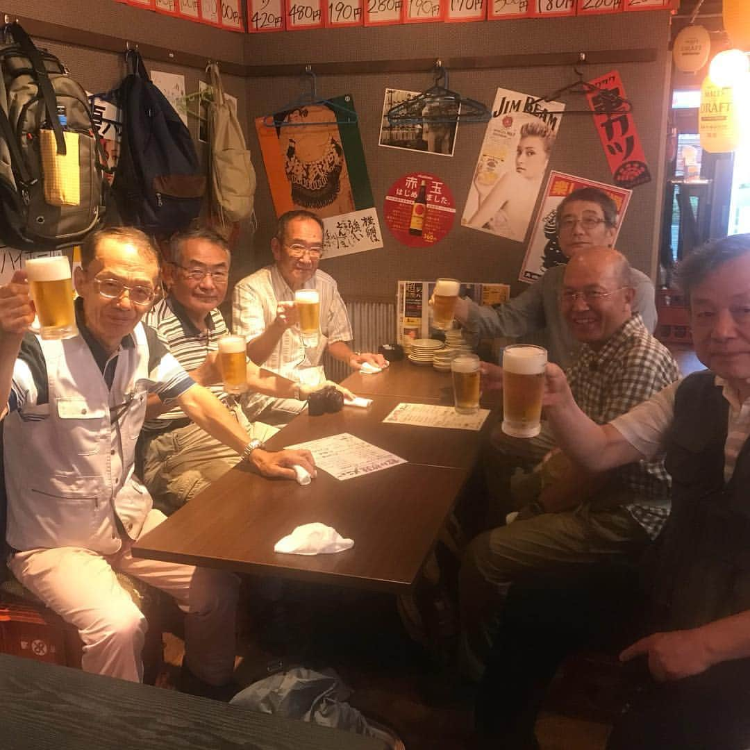 まじめや桂店のインスタグラム：「今晩わぁ！今宵も沢山のご来店有難うございますっ！本日はオープン時刻よりご予約いただいておりましたお客様をパシャりと頂戴いたしましたっ！(*´ω｀*)毎度ご贔屓に有難うございますっ！またお待ちしておりますっ！(*´ω｀*) #まじめや桂  #超炭酸ハイボールの店  #阪急桂駅  #宴会 #宴会コース #instafood  #instagood  #サクサクチキン #登山 #登山の帰り #京都 #サントリー #ローラもビックリ」