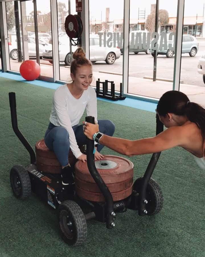 Maddie COATESのインスタグラム：「Thanks for the encouragement coach @brookerogers_ 💫」