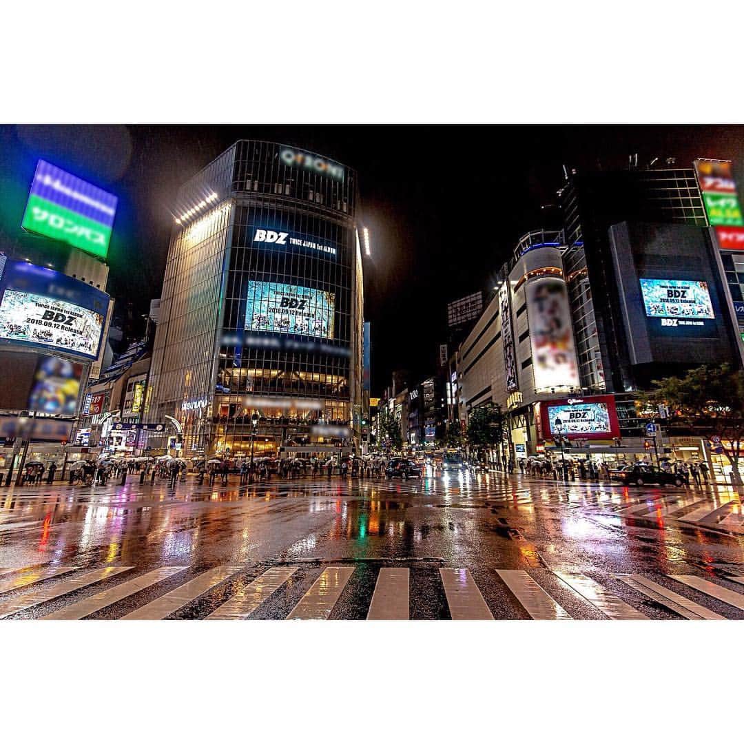 TWICE JAPANさんのインスタグラム写真 - (TWICE JAPANInstagram)「‪今、渋谷にはTWICEがいっぱい！今週末はぜひ『BDZ』を聴きながら楽しい時間を過ごしてください♪‬ ‪#TWICE #BDZ‬」9月15日 15時24分 - jypetwice_japan