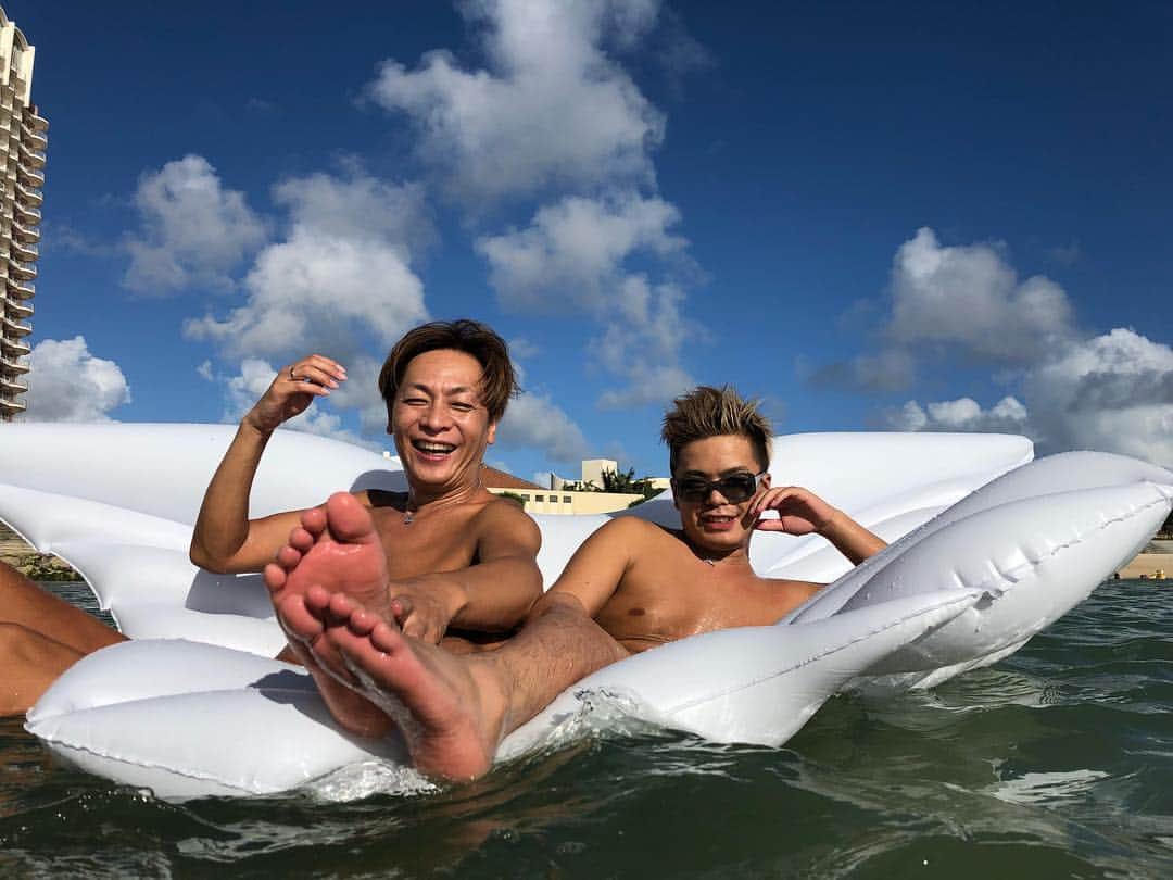 矢吹春奈さんのインスタグラム写真 - (矢吹春奈Instagram)「In Okinawa with @kenichi_ogura  @junichihamana  Birthday trip 😊✨」9月15日 15時59分 - yabukiharuna