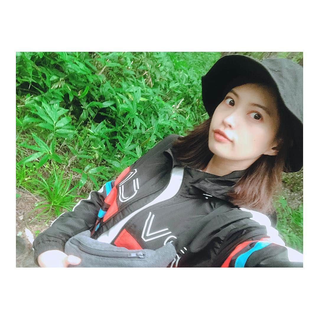 落合恭子のインスタグラム：「🌲🌳🌲🌳 やっぱり山が好きだよー！！ 再認識した上高地。 写真まったりあげてごー . たまには自撮りもね🤳⚡️ . In the mountain 🐒 #rvca #casselini #kamikouchi #green #instagood #チームジャケット #大当たり😊」