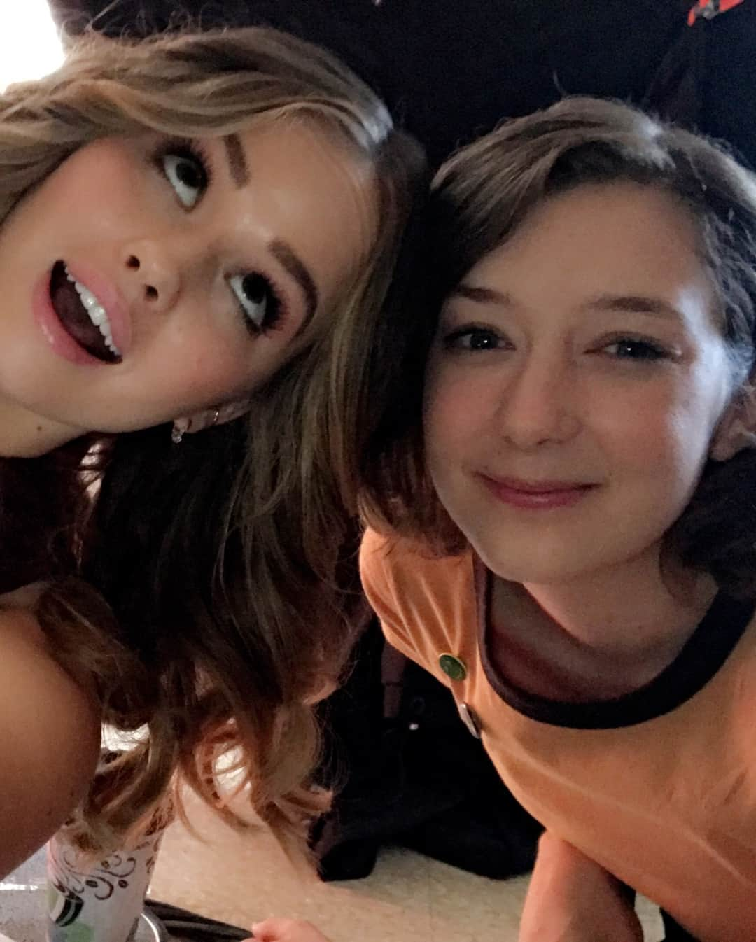 デビー・ライアンさんのインスタグラム写真 - (デビー・ライアンInstagram)「happy birthday, angelface. My pumpkin spiced hallowqueen, my cuddlebug. You deserve the world but only the spectacular things about it  Thanks for our slumber parties at the Korean spa, actual Drew Barrymore movie nights, all the bits, sharing your dreams for me to interpret (probably incorrectly), not feeling weird when I swoon over you, being the most heartwrenching, giving and safe scene partner. And having your car broken into because of me and still being willing to drive me to the airport. How do you exist?  Please everyone look at the fourth photo and gaze upon my beautiful wife — then stalk her page briefly enough to shower her in adoration but let her enjoy her birthday」9月16日 4時34分 - debbyryan