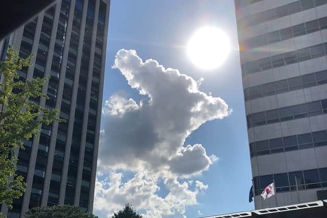 チ・スヨンさんのインスタグラム写真 - (チ・スヨンInstagram)「- 🌸 ▬ 1809010; WEKI MEKI TWITTER ▬ 키링들!! 구름이랑 해랑 같이 나란히 있길래 찍어봤어요 ㅎ🌤 요즘 하늘이 너무 예뻐서 하늘 사진을 많이 찍게되네요 ㅎ  오늘도 기분좋은하루보내요❤️☺️ #/이제 #/가을인건가 ▬ English translation: © wemejisuyeon; IG Kilings!! I took a picture of the cloud and the sun together side by side ㅎ 🌤  Nowadays, the sky looks very pretty, so I ended up taking many pictures of the sky. Hope you have a happy day today ❤️☺️ #/Already #/IsItAutumn ▬ #jisuyeon #suyeon #doyeon #yoojung #elly #sei #say #lua #rina #lucy #지수연 #수연 #김도연 #도연 #최유정 #엘리 #정해림 #세이 #이서정 #루아 #리나 #루시 #produce101 #wekimeki #weme #위키미키 #kpopf4f #kpopl4l」9月16日 16時33分 - wemejisuyeon