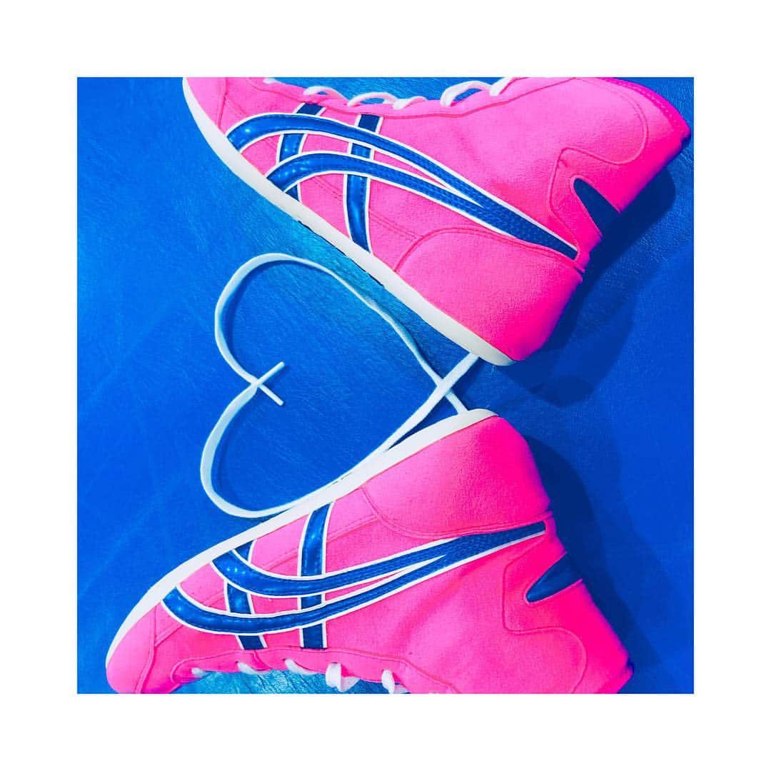 向田真優さんのインスタグラム写真 - (向田真優Instagram)「👟❤️ ・ ・ #wrestling#shoes」9月16日 11時01分 - mucchan_622