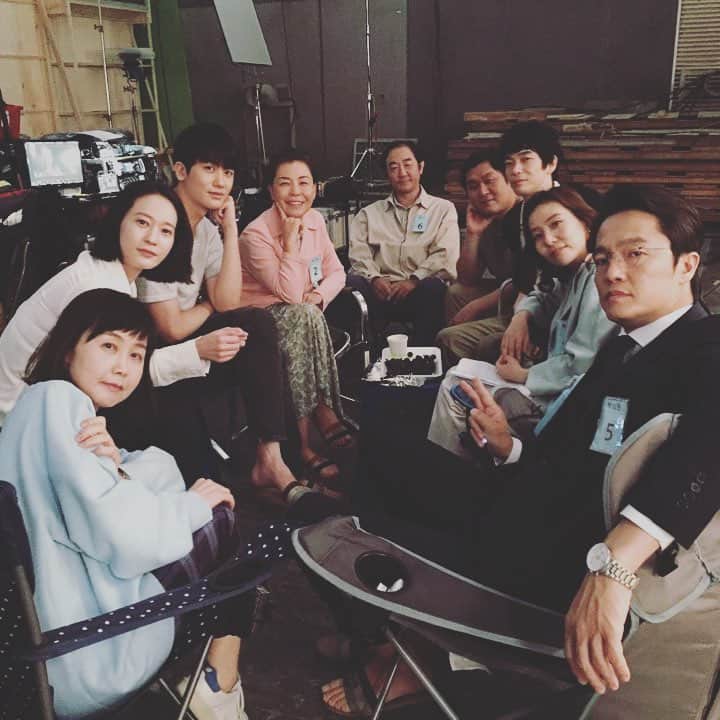 ヒョンシク さんのインスタグラム写真 - (ヒョンシク Instagram)「아름다운 배심원들. 😁」9月16日 12時21分 - phs1116