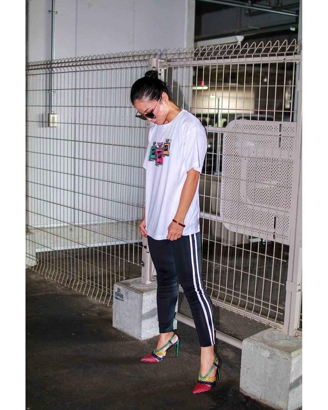永吉令奈のインスタグラム：「. . . Tshirt:@basketcount2009  @basketcount_brand . . . Photo by @kohei_85 . . #basketcount  #fitnessmodel  #フィットネスモデル #ストリートファッション #トレーニング女子 #フィットネス女子 #フィットネスウェア #トレーニングウェア #バスケウェア #バスケ #asiangirls」