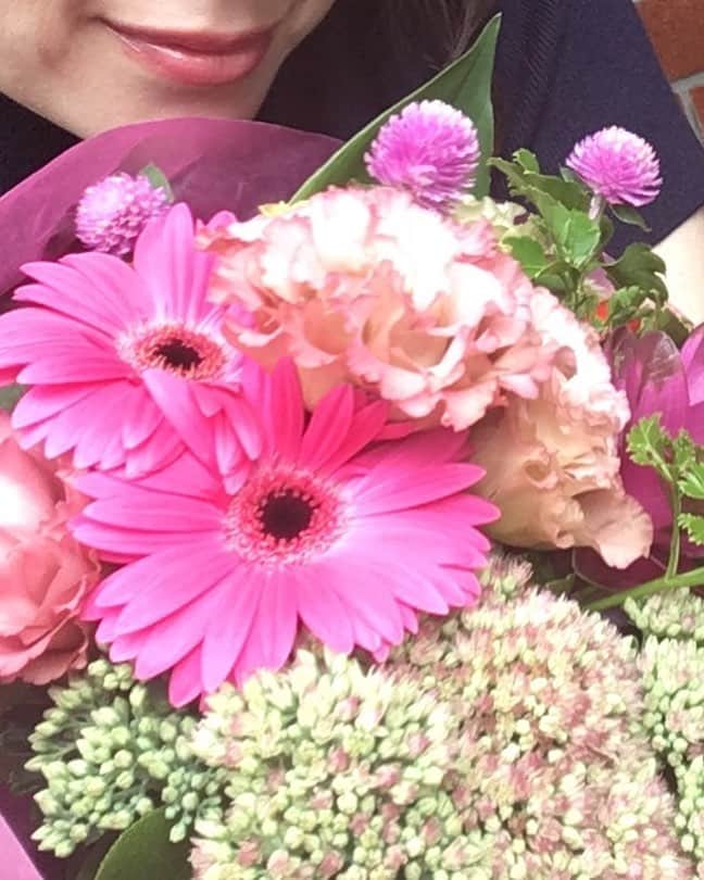 佐伯日菜子さんのインスタグラム写真 - (佐伯日菜子Instagram)「お友達のバレエの発表会に行って来たよ。 お花とっても可愛かったんだけど写真の撮り方が下手で心から謝りたい。 もっと全体像を写すべきだ自分よ。 #花束  #ブーケ  #バレエ発表会」9月16日 16時07分 - hinakosaeki