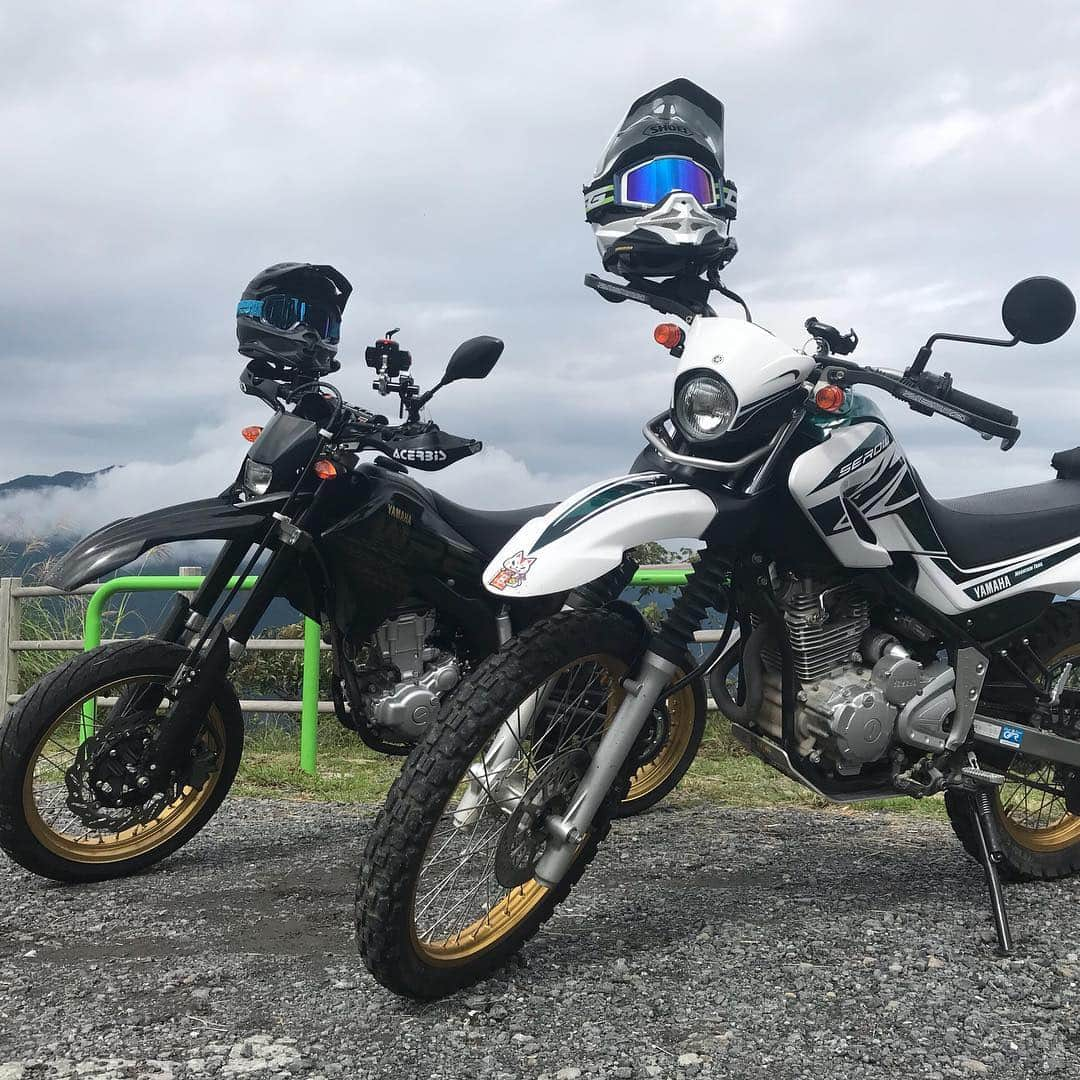 伊阪達也さんのインスタグラム写真 - (伊阪達也Instagram)「#wr250x #serow250 #奥多摩周遊道路月夜見第一駐車場 #林道 #麦山林道 #白岩林道  林道で出会って、初めてお会いしたのに一日中一緒に走って下さってありがとうございました😊色々教えてもらって楽しかったですー。 R2さんありがとうございました！！♪♪」9月16日 18時42分 - tatsuyawr250x