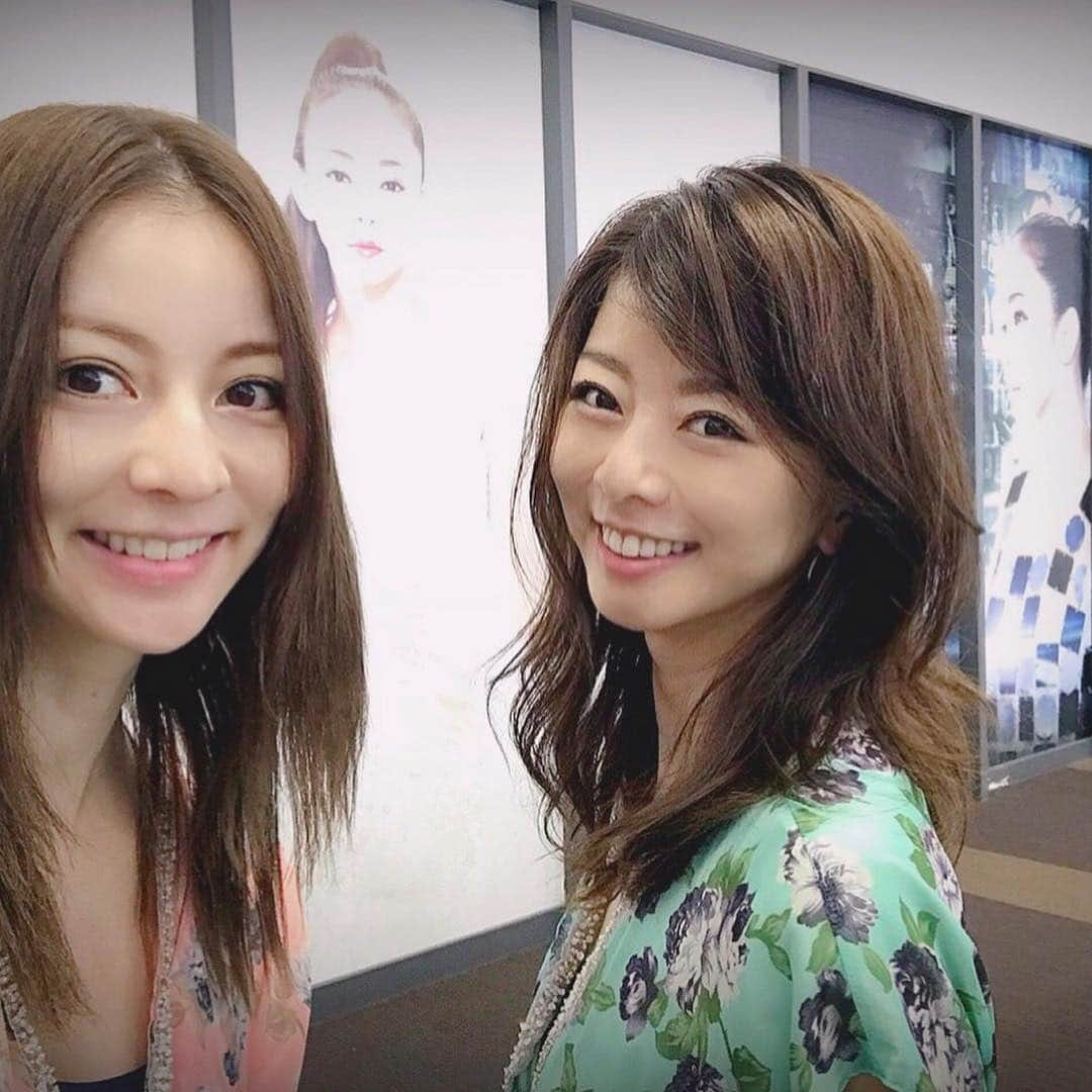 香里奈さんのインスタグラム写真 - (香里奈Instagram)「Finally  まもなく9/16も終わり... ここで 安室ちゃんへの想いを書く事は、 とてもじゃないけど足りないし、 まとまらないけど、 今までも、今も、これからも、 ずっとずっと、大好きな人 なりたくてもなれない憧れの人 芯のある生き方、 かっこいい、 可愛い、 キレイ、 言葉では言いきれない 魅力が溢れた安室ちゃん、 多くを語らないのに どんな時でも 励ましてくれた 前を向く勇気をくれた この時代に産まれて 安室ちゃんに出逢えた事 すべての奇跡に感謝  これからの人生、 思い切り楽しんでほしい 安室ちゃんの幸せ、 そして 穏やかに過ごせるよう、 心から願っています✨ 今まで本当にお疲れ様でした！！ 安室ちゃん、ありがとう！！！！ Thank you for giving us a lot of treasure memories. It is NOT the end. We will never forget you. You will always live in our heart !! And also, I wish for your happiness from the bottom of my heart ✨ Thank you Amuro chan !!!!!!!!✨❤️✨ #iamkarina #itisnotfake #forreal #香里奈 #karina #えれな #えれかり #namieamuro #NA #安室奈美恵 #安室ちゃん #916 #2018 #arigatou #ありがとう #守るものがあるから #強くなれる #finally  #輝かしい未来へ #neverend」9月16日 23時32分 - karina_official_221