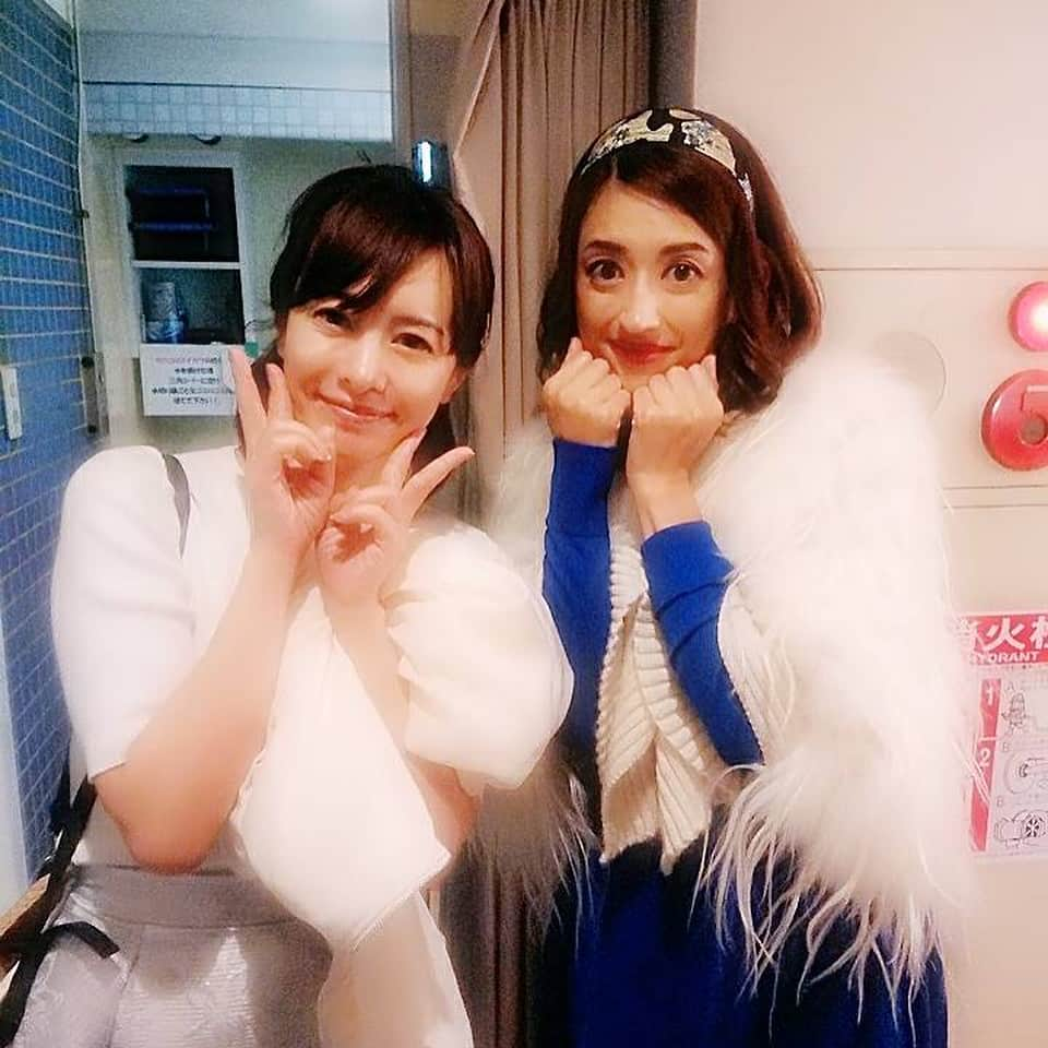 小沢真珠さんのインスタグラム写真 - (小沢真珠Instagram)「昨日はたま姉が観に来てくれました。他にもお友達や親戚など沢山観劇してくれました♪皆さんありがとう❤︎今日は千秋楽！頑張りまーす！  #舞台 #鬼だけ殺っしアムッ  #たま姉 #さとう珠緒 #プンプン #千秋楽 #観に来てね❤︎」9月17日 7時10分 - maju_ozawa